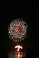 8130 July 4th fireworks 2006