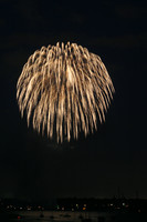 8140 July 4th fireworks 2006