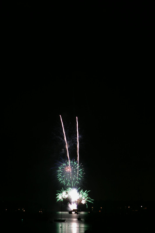 8187 July 4th fireworks 2006