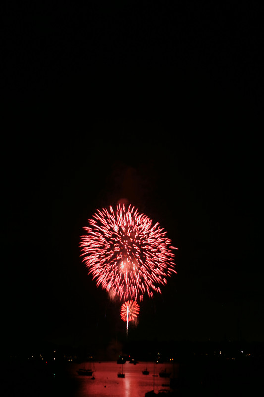 8209 July 4th fireworks 2006