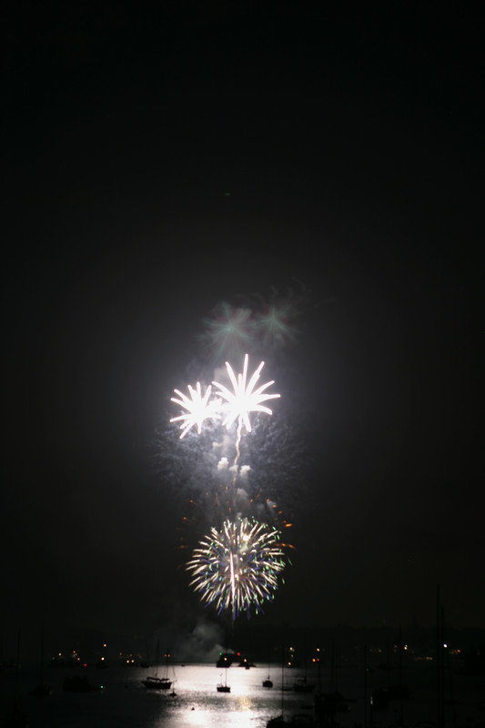 8210 July 4th fireworks 2006