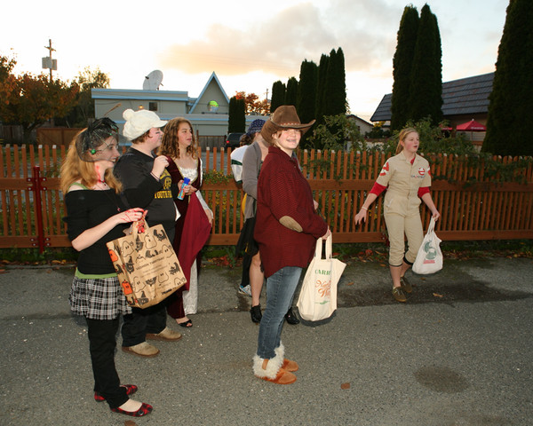 19712 Halloween on Vashon 2009