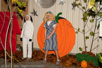 6348 Halloween on Vashon 2011