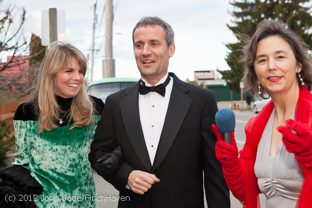 8236 Oscars Night on Vashon 2012 022612