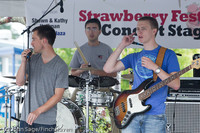 0560 Party Fowl at Concert Stage Sunday 2011