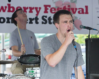 0742 Party Fowl at Concert Stage Sunday 2011