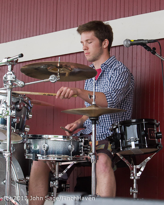 1418 Blueberry Frousting at Pandoras Box 2012